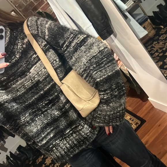 Cornell Handbags - Beige Rectangle Shoulder Bag